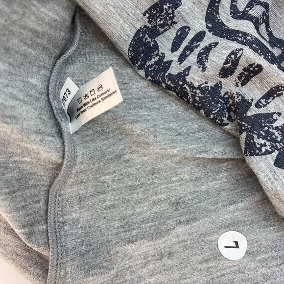 NWOT All Access Stretch Jersey Tee - Picture 4 of 7